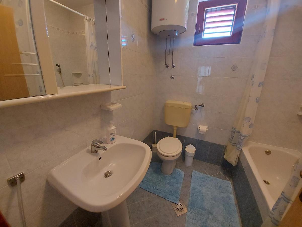 Apartments Elizabeta Draga Bascanska Экстерьер фото